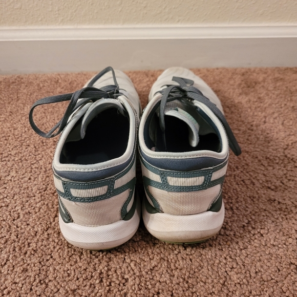 womens size 7.5 Nike - Picture 5 of 8